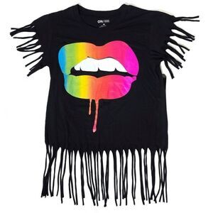 Black Women's Fringe Lip Shirt